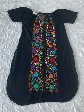 Mexican Hand Embroidery Dress, Size M, Color Black.